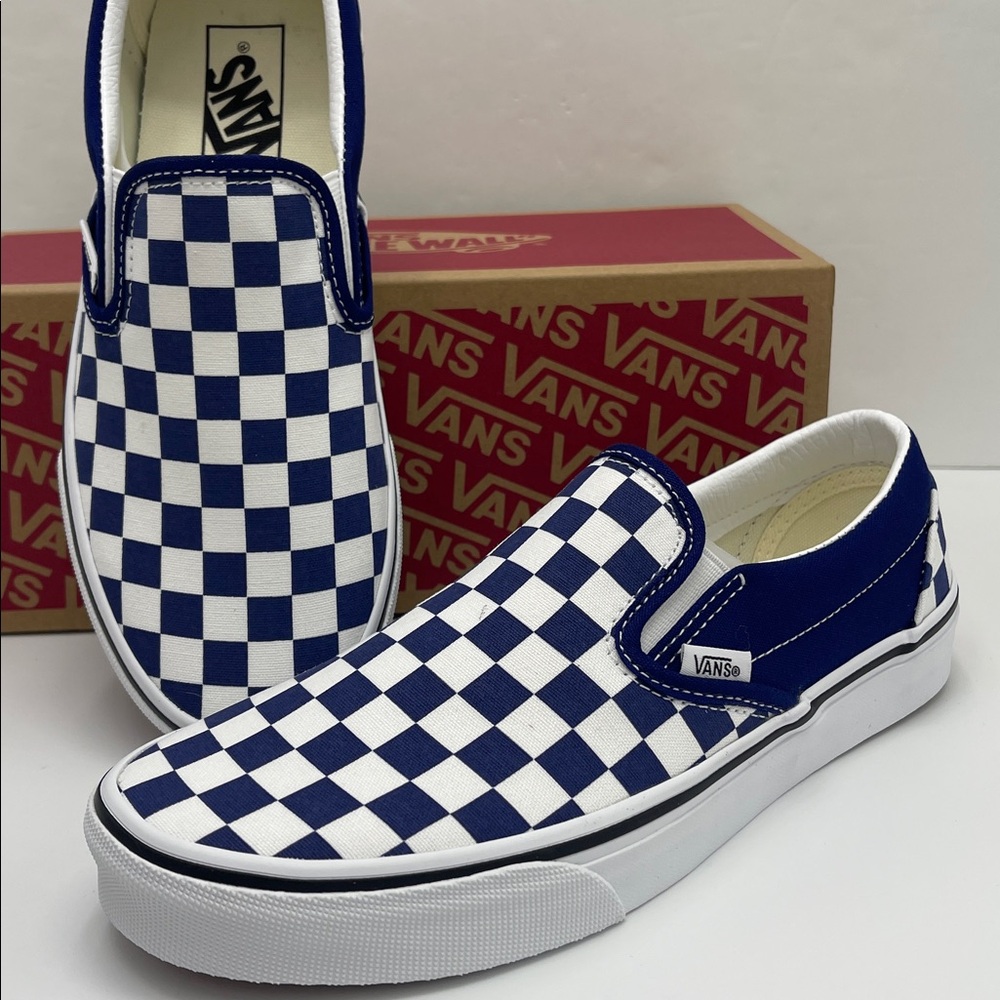 Vans WMNS Classic Slip-On
Color Theory Checkerboard
VN000BVZBYM Sneakers Beacon - Picture 1 of 16